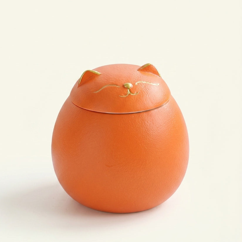 lucky cat, maneki-neko, ceramic tea canister, Japanese kitchen decor, loose leaf tea storage, good luck gift, Asian home decor